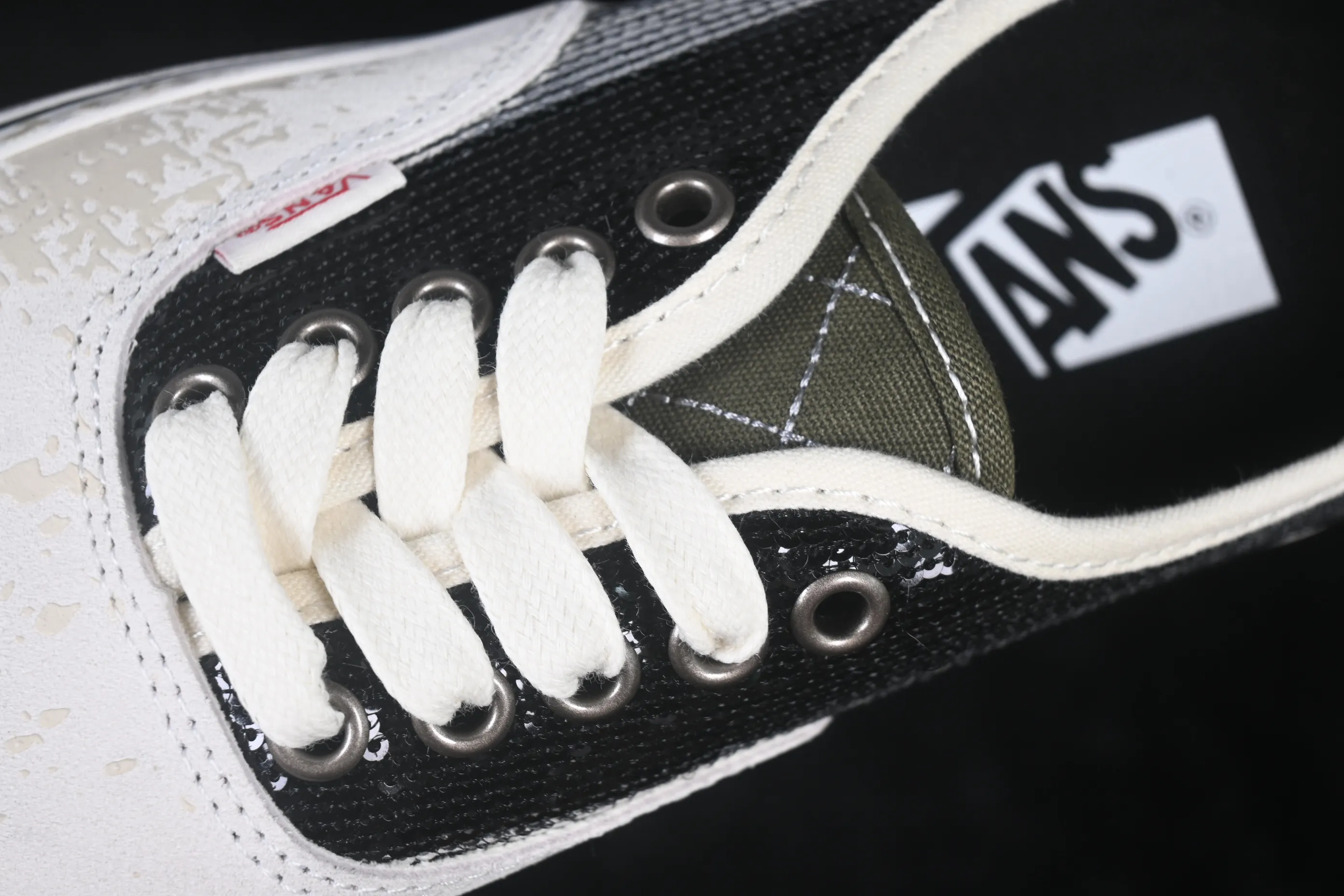 All categories Vans Vans series Vans Low Vans low-top Vans Authentic 44 Vans high-end branch low-top casual skateboard shoes VN000DB8MCG